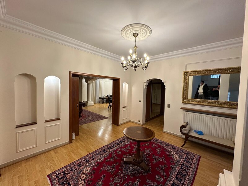 Pipera, acces Bd. Erou Iancu Nicolae 39, vila in ansamblu rezidential.